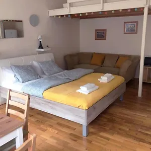 v57-apartment-oktogon.inbudapesthotels.com/